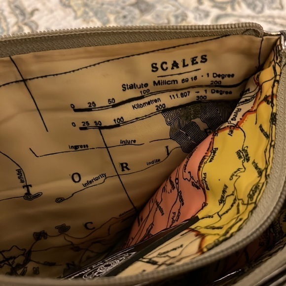 Sharif Original by Sharif Pewter Metallic Leather Crossbody Purse - Picture 8 of 10